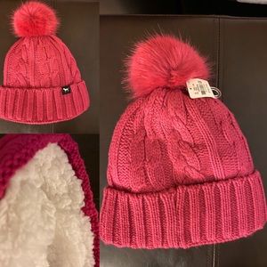 ❄️ Victoria Secret VS PINK Sherpa beanie PomPom 🆕